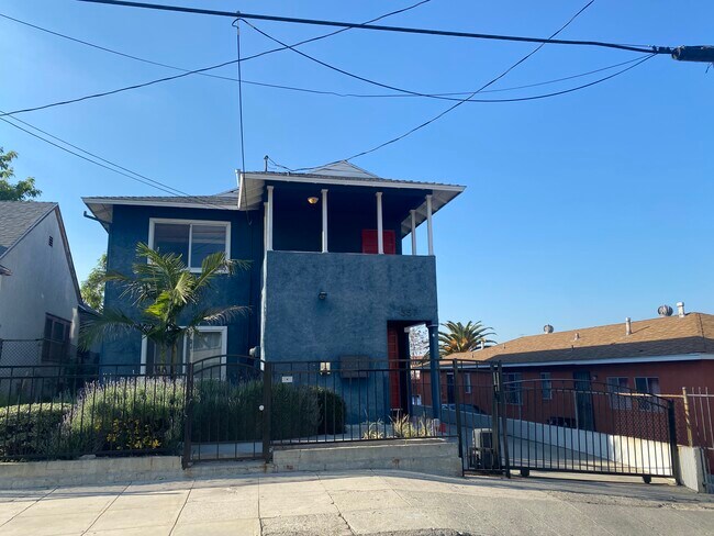 Foto del edificio - 357 Douglas St