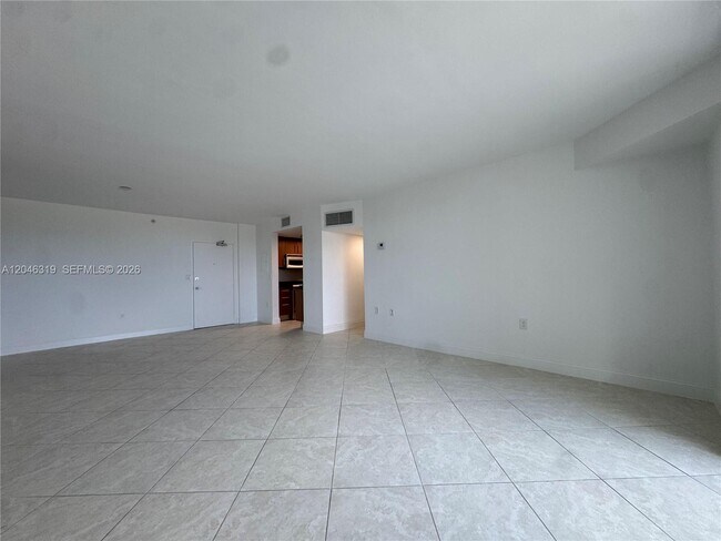 Foto del edificio - 10275 Collins Ave