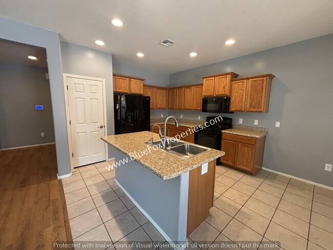 Foto del edificio - 8790 N Norway Spruce Rd
