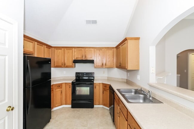 Building Photo - 8607 Brer Fox Cove