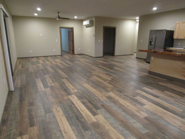 Foto del edificio - Custom Home in Ochoco West - Water/Sewer I...