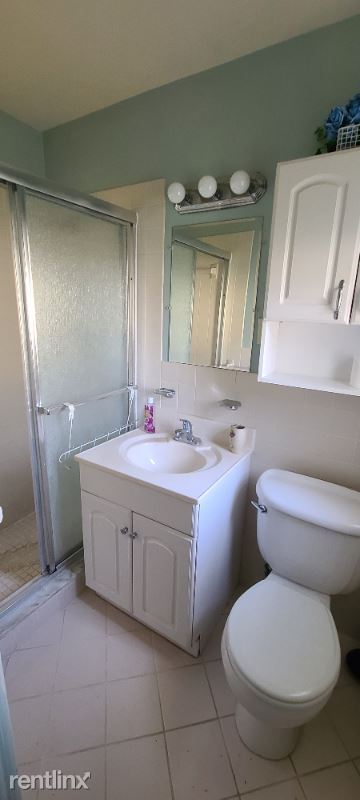 Foto del edificio - 3 br, 2 bath House - 6168 44th Ave N