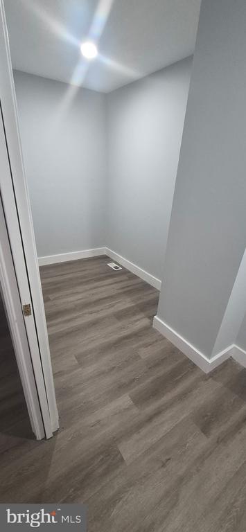 Foto del edificio - 627 S Pulaski St