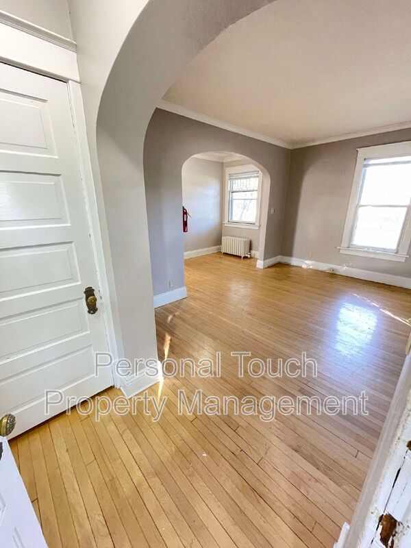 Foto del edificio - 728 8th St N