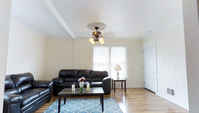 Foto del edificio - 229 Ashworth Pl