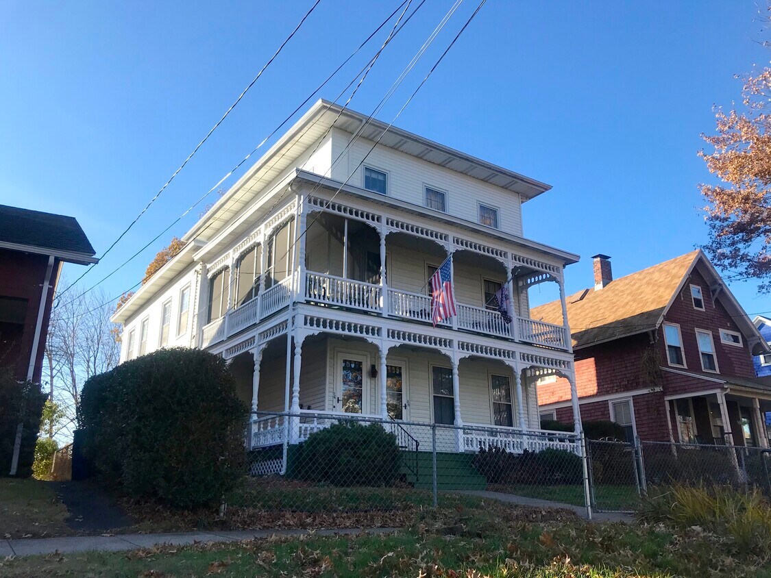 Exterior - 38 Howard Ave