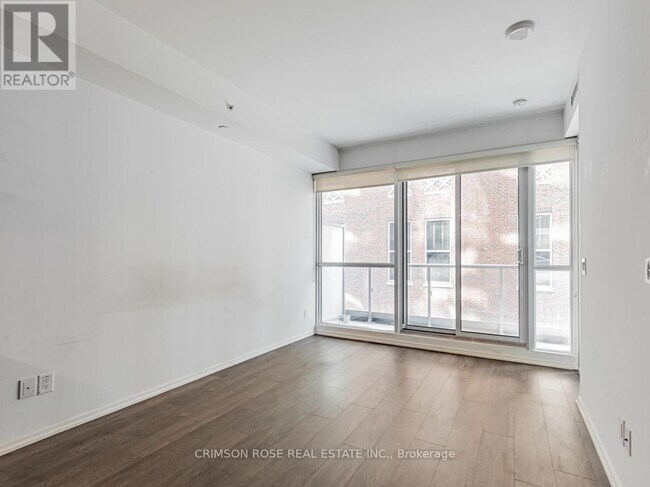 Building Photo - 70-1670 Temperance St
