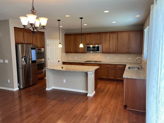 Foto del edificio - Spacious Corner-Lot Gem in South Denver Metro
