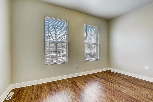 Building Photo - 2258 S Allis St