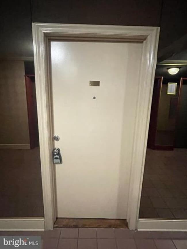 Photo - 1021 Arlington BLVD. Apartment