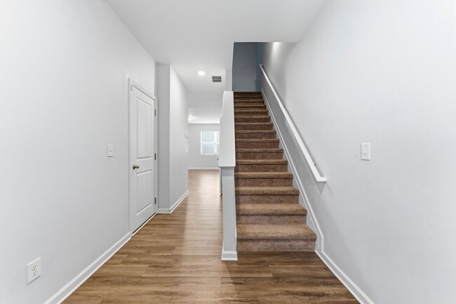 Building Photo - 3068 Tarian Way