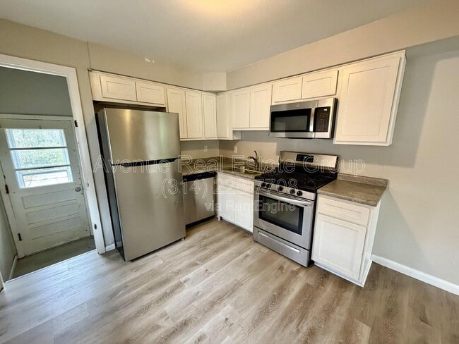 Building Photo - 8821 McNulty Dr