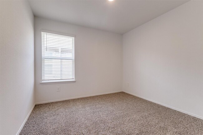 Foto del edificio - 24323 Cayman Heights Ln