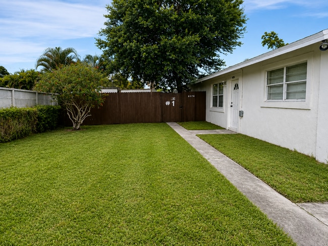 Building Photo - 8576 Sunset Dr