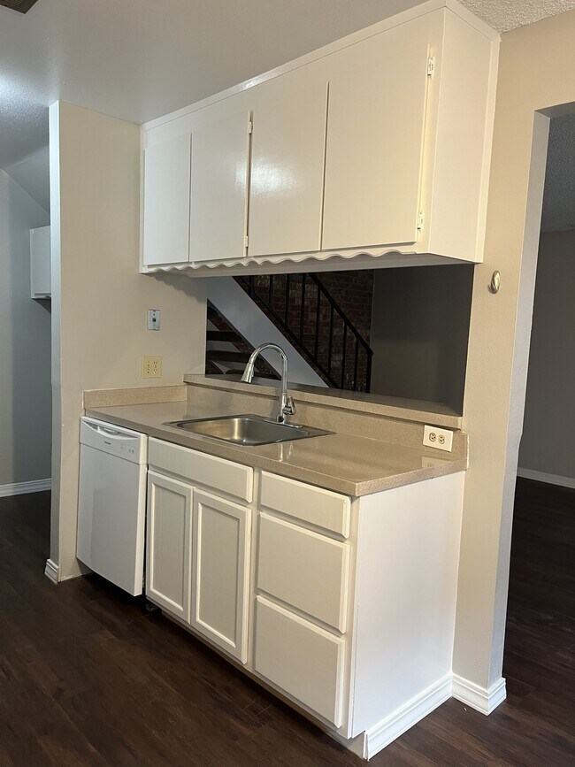 Foto del edificio - 701 W Pennsylvania St