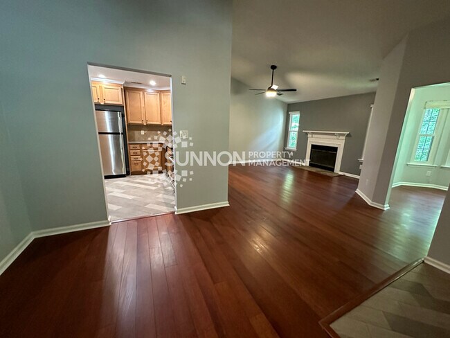 Foto del edificio - Two Bed Two Bath Minutes from Southpark