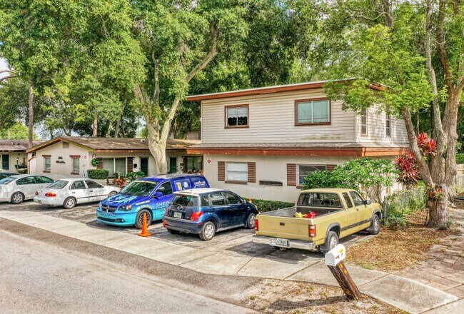 Foto del edificio - 815 2nd Ave NW