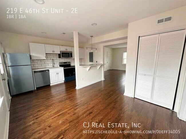 Foto del edificio - 219 E 46th St