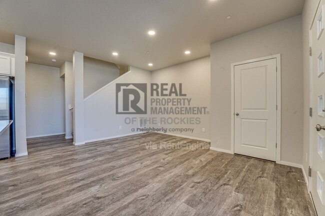 Building Photo - 302 Skyraider Way