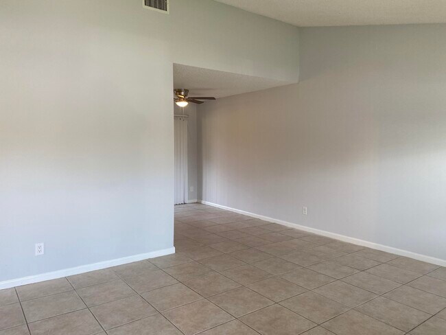 Building Photo - 2297 Ida Way