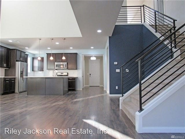 Building Photo - 5 br, 3 bath House - 9316 Mulligan Ct NE
