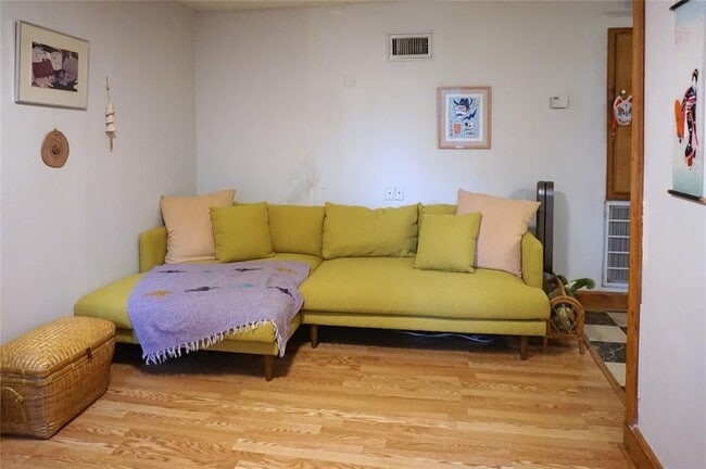 Foto del edificio - 410 Anita St