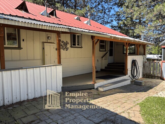 Foto del edificio - 10239 Baldy Mountain Rd