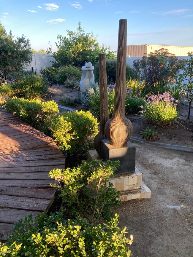 Building Photo - 31264 Contour Ave