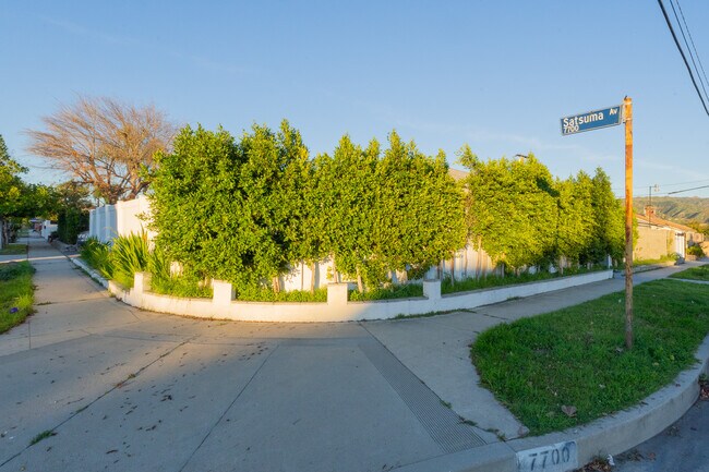 Building Photo - 7700 Satsuma Ave