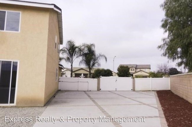 Foto del edificio - 2907 Lake View Dr