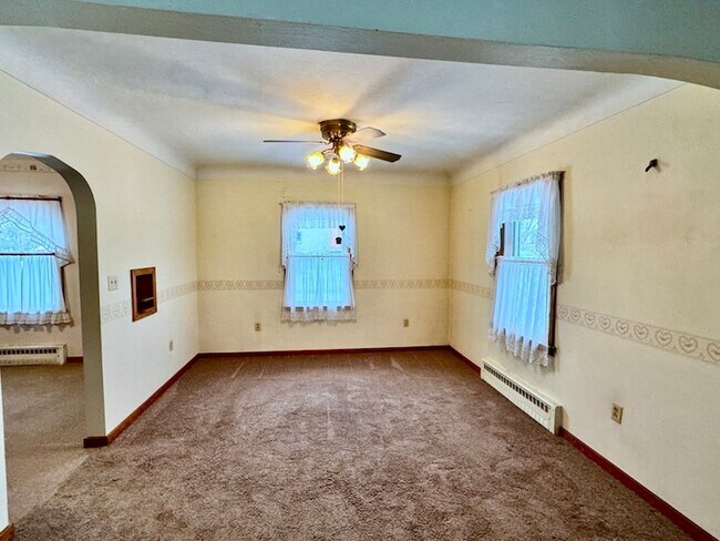 Foto del edificio - Country living, Plymouth schools, ranch, a...