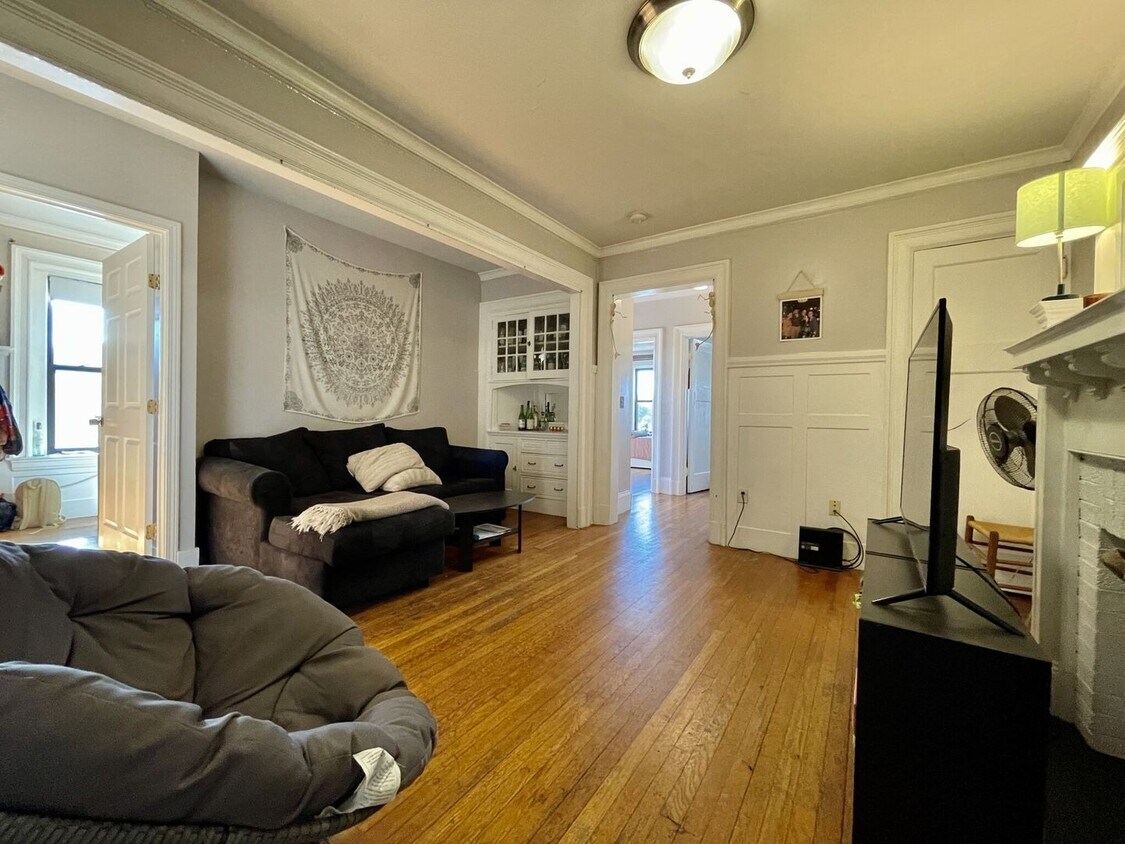 Primary Photo - 440 Park Dr