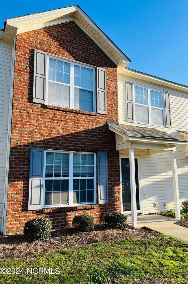 Building Photo - 4175 Dudleys Grant Dr