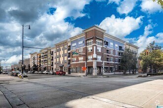 Building Photo - 2020 5th Ave S