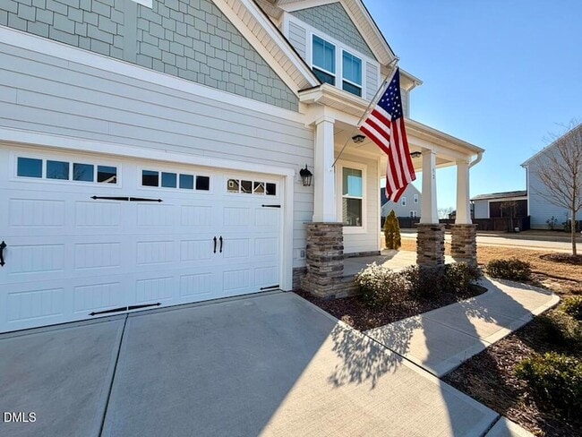 Foto del edificio - 52 Comfort Ct