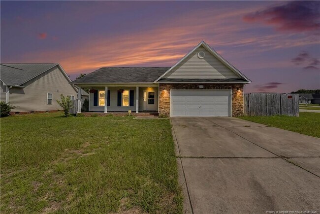 Building Photo - 2117 Feathercombe Court