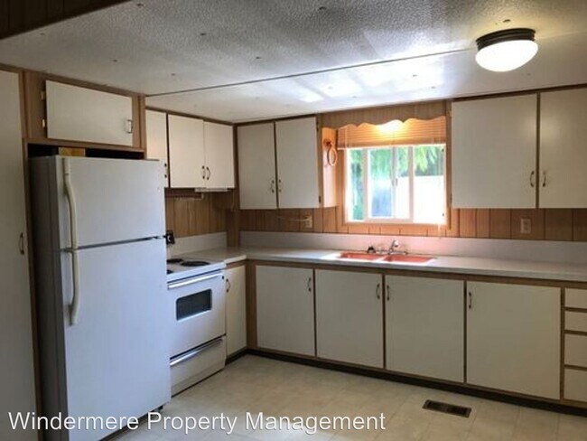 Building Photo - 780 Autumn Ln