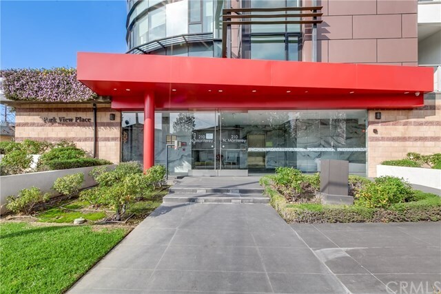 Foto principal - 210 N Monterey St