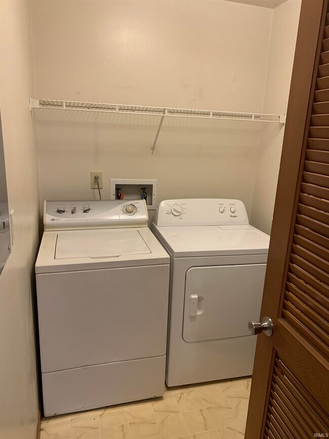 Foto del edificio - 2836 Plaza Ln