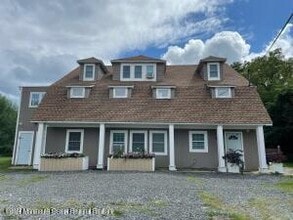 Building Photo - 154 Vansant Ave