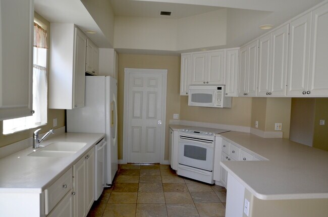 Foto del edificio - Nice 3 Bedroom / 2 Bath House with Private Pool in Gated VillageWalk of Lake Nona