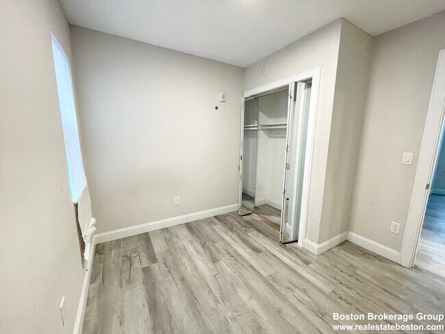 Foto del edificio - 113 Hillside St