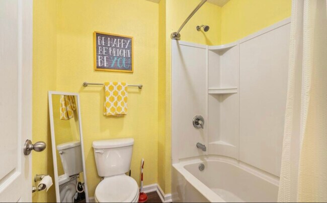 Foto del edificio - 95062 Cheswick Oaks Dr