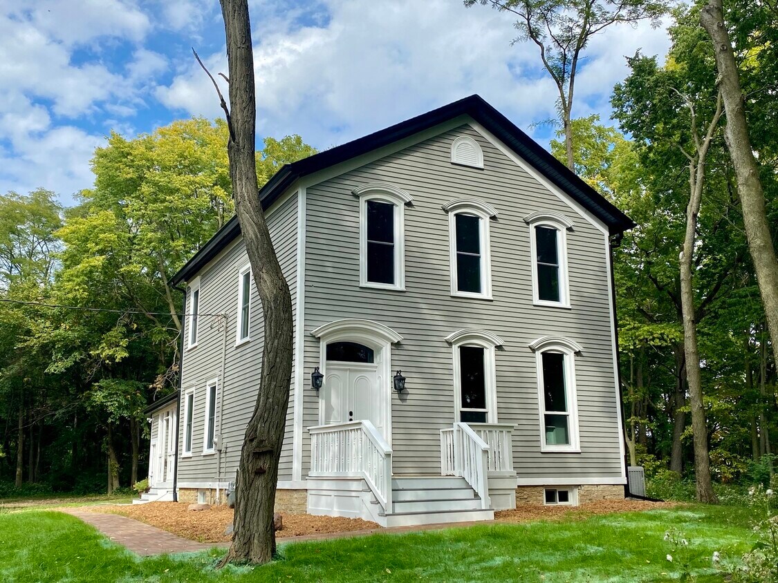 7479 Grove Rd, Oswego, IL 60543 House Rental in Oswego, IL