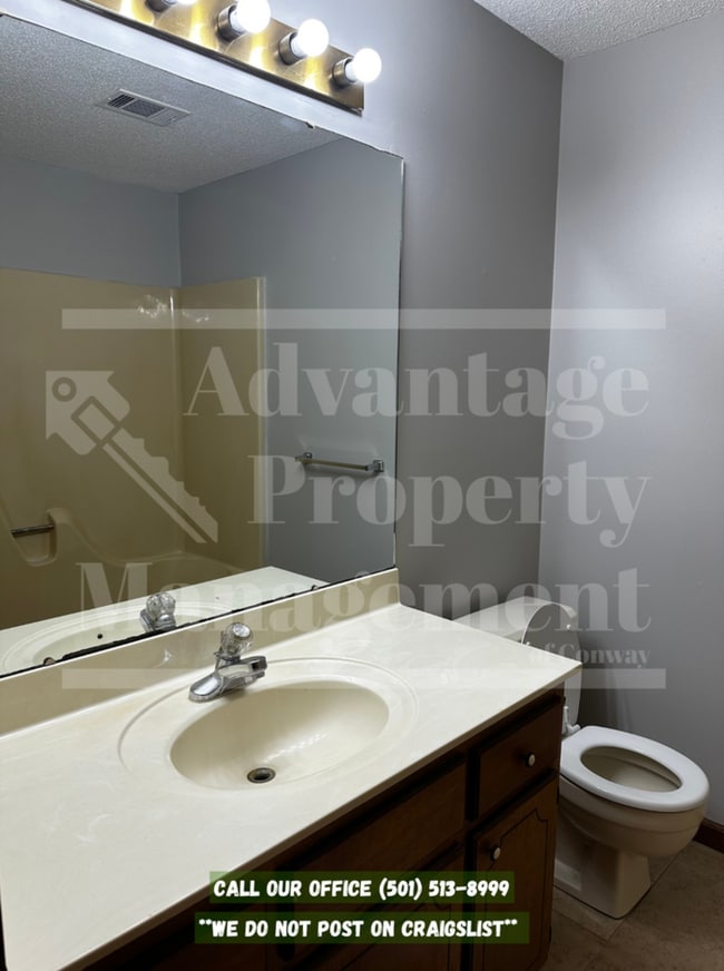 Building Photo - 2085 Keathley Dr