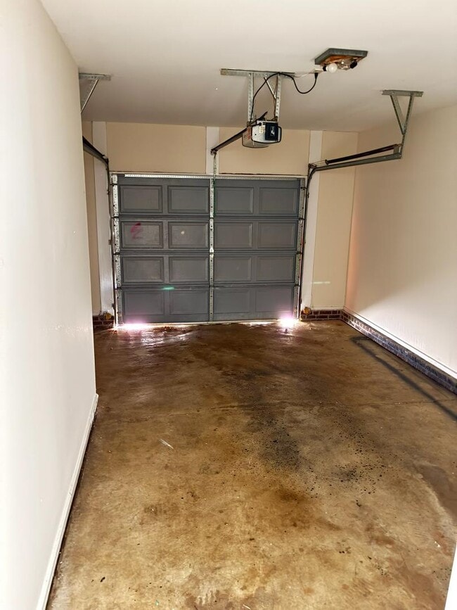 Foto del edificio - 3532 Wescott Dr NW