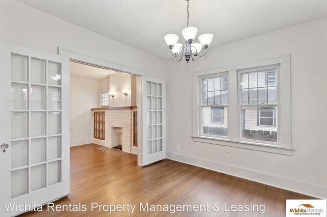 Building Photo - 3 br, 2 bath House - 209 N. Holyoke