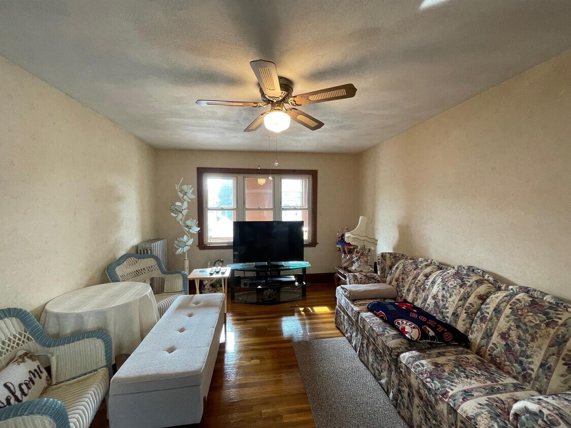 30 Medford St Unit 2, Medford, MA 02155 30 Medford St Medford, MA