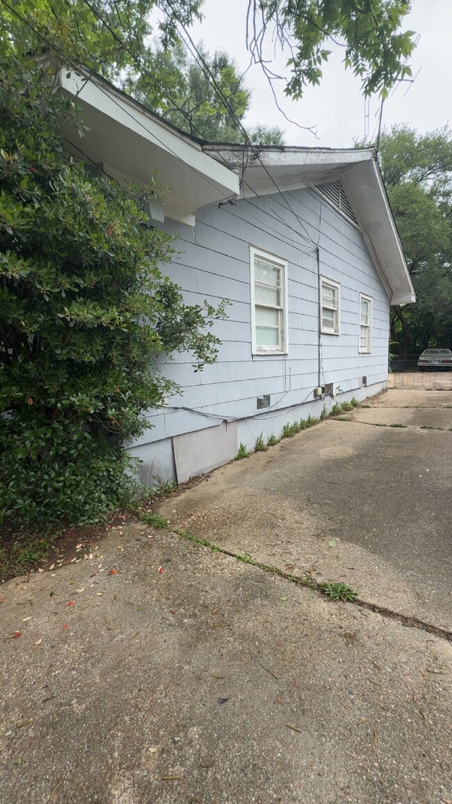 Foto del edificio - Affordable Duplex in Fondren!