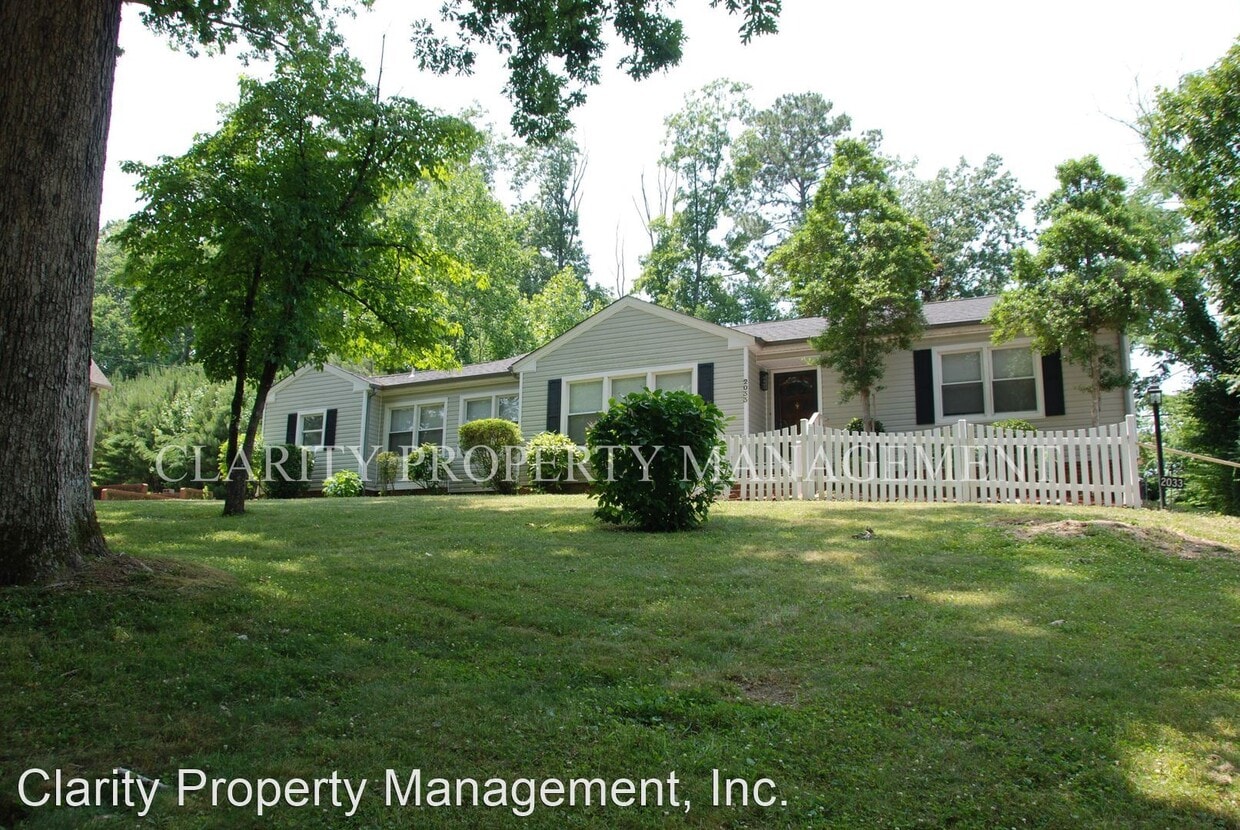 Primary Photo - 4 br, 2 bath House - 2033 Glenwood Drive